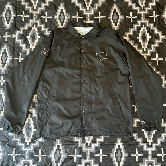 Nice Kicks Jacket - Picture 3 of 7